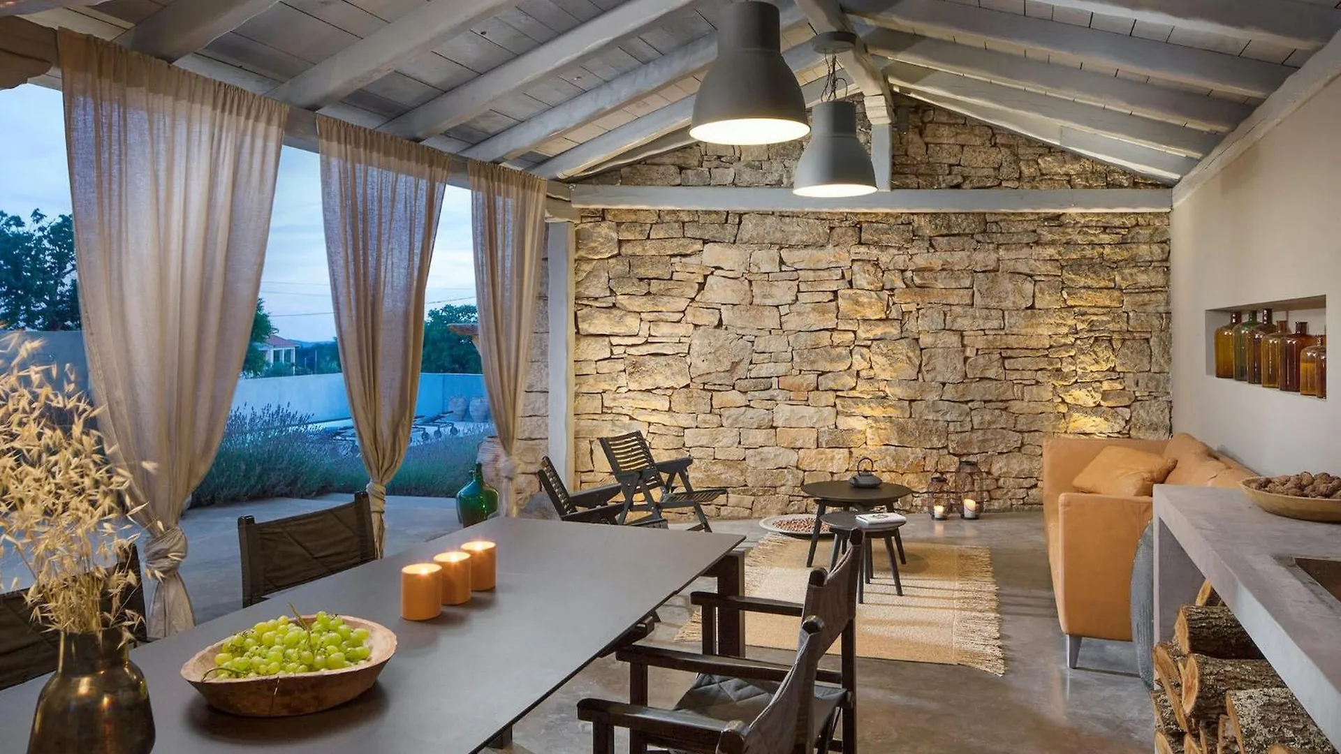 Holiday home Cozy Home In Tinjan With Outdoor Swimming Pool Croatia