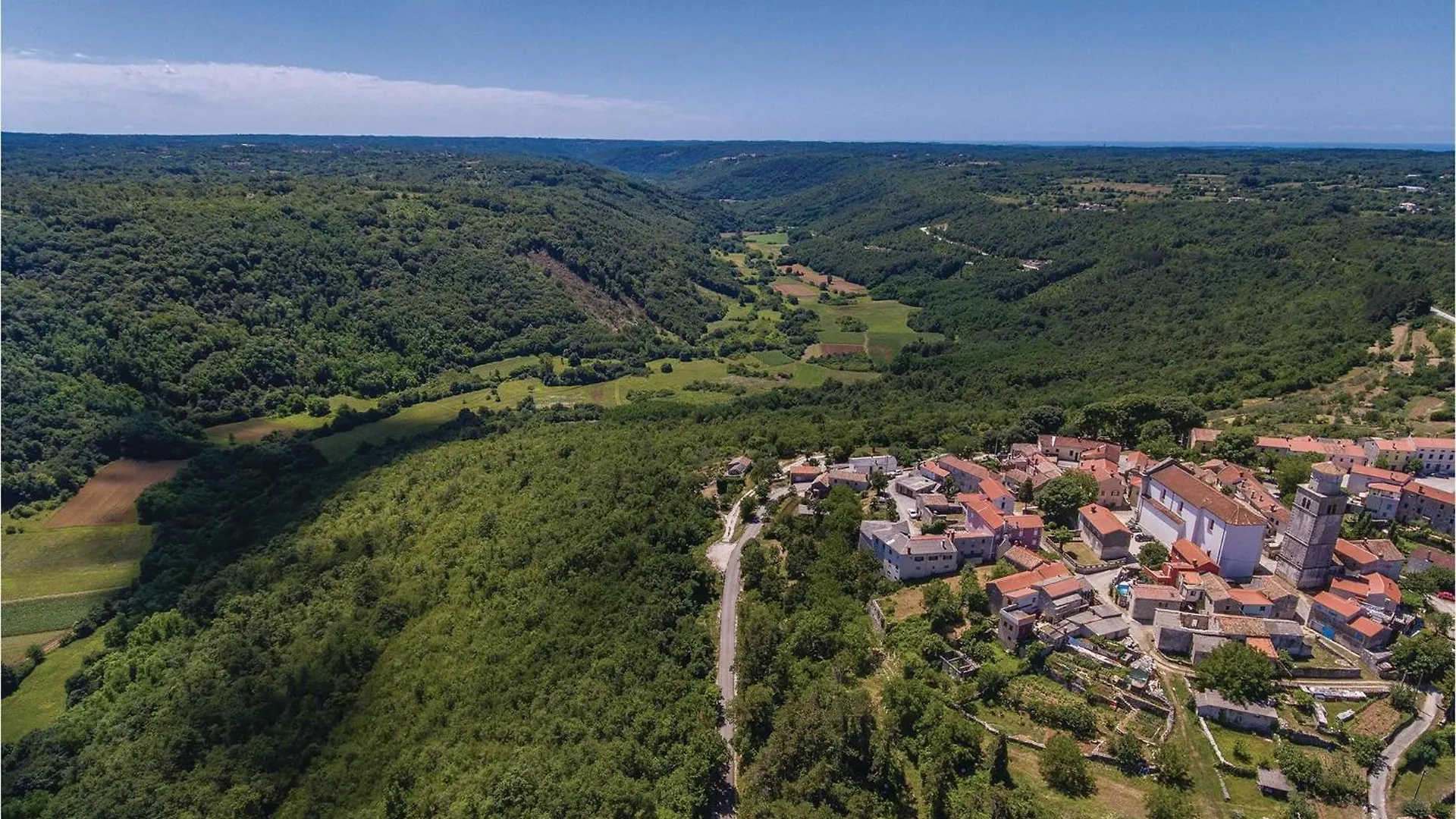 Cozy Home In Tinjan With Outdoor Swimming Pool 0*,  Croatia